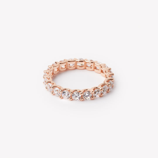 Round brilliant cut eternity ring by IRALIS featuring lab-grown diamonds in DEF color and VS1–VS2 clarity, Zurich designed