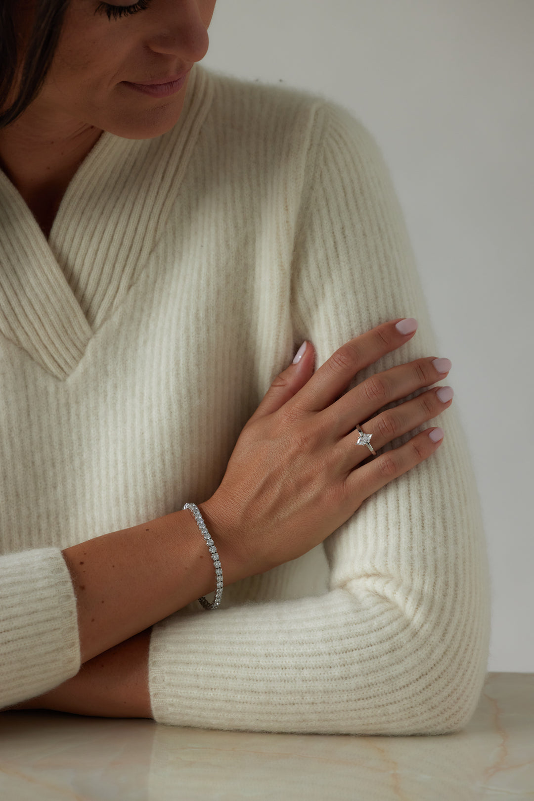 Elegant marquise cut engagement ring by IRALIS – Zurich-designed fine jewelry, featuring DEF color and VS1–VS2 clarity.