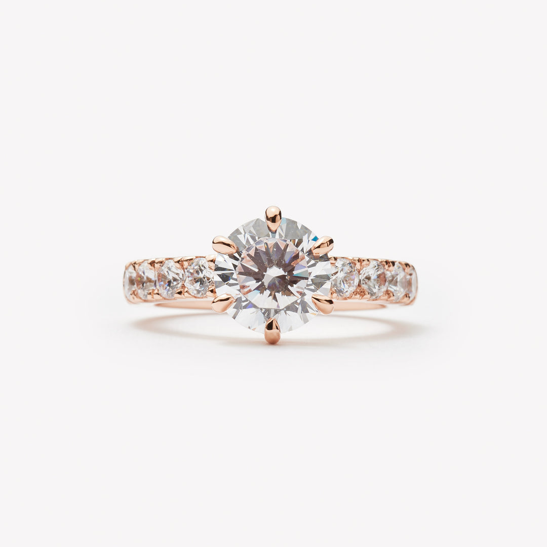 Round brilliant cut engagement ring by IRALIS – Zurich-designed fine jewelry, with DEF color, VS1–VS2 clarity and prong setting.