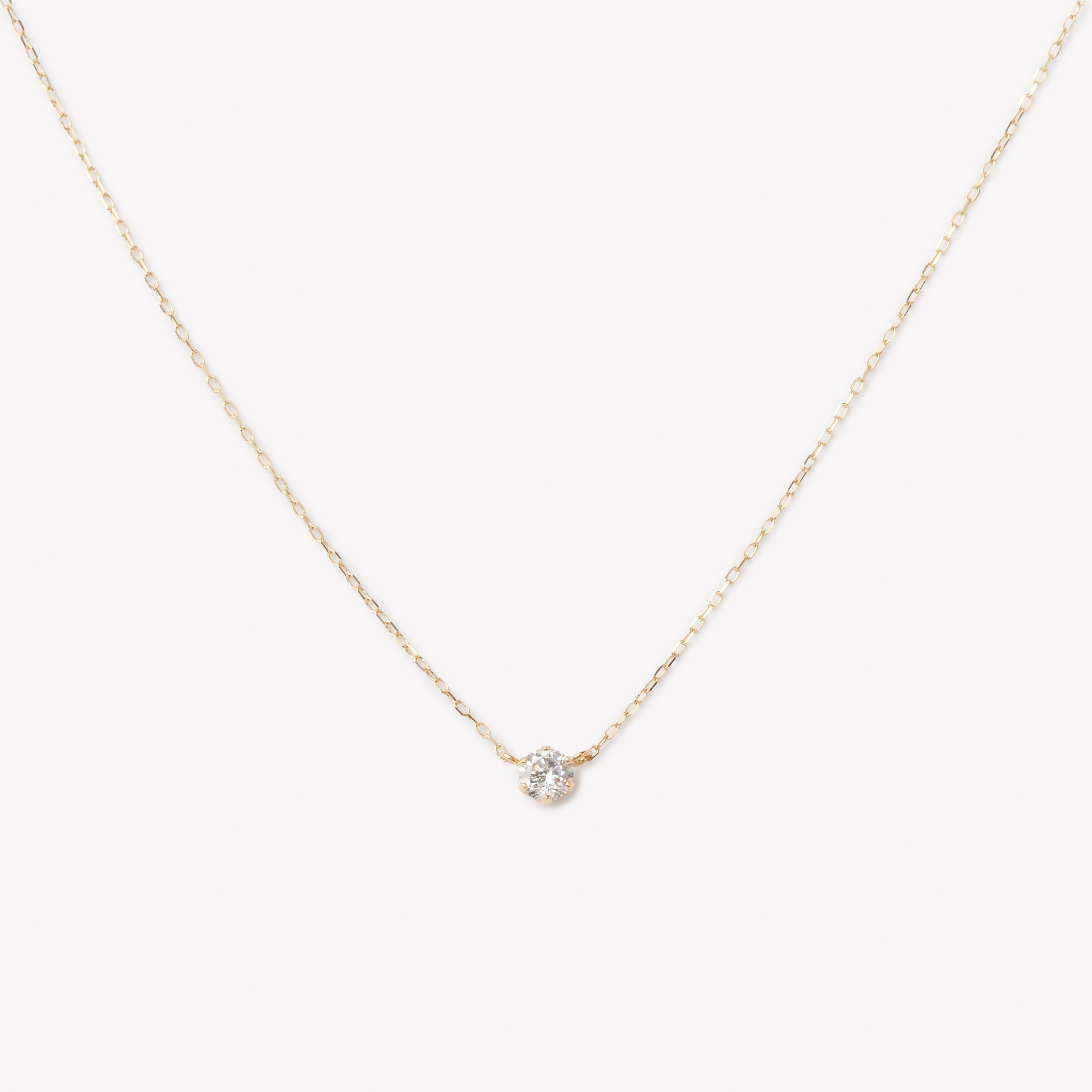 Zurich designed round diamond necklace by IRALIS with lab-grown DEF color stones and timeless elegance